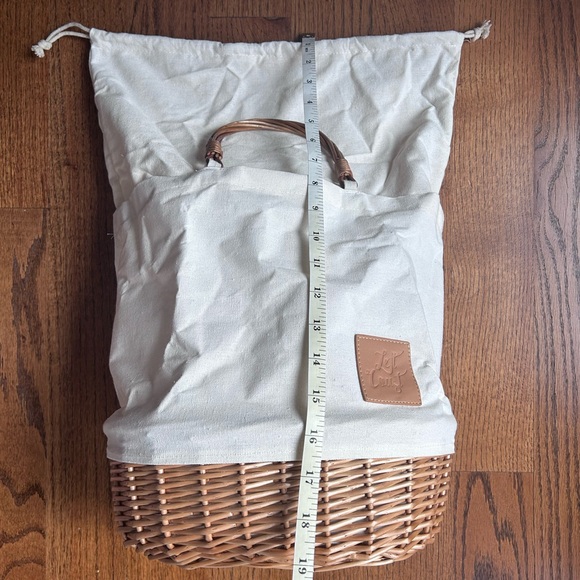 Left Coast Basket Bottom Canvas Tote - Picture 4 of 9